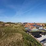 Strandhotel Camperduin מלון 4*