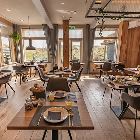 Hotel Strandhotel Camperduin 3*