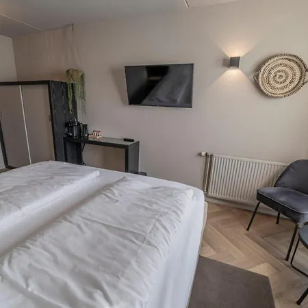 Hotel Strandhotel Camperduin 4*