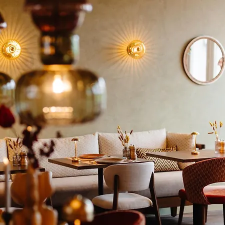 Hotel Strandhotel Camperduin 4*