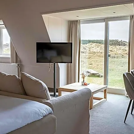 Strandhotel Camperduin Отель 4*