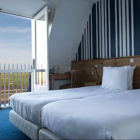 فندق Strandhotel Camperduin 4*