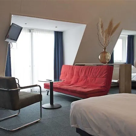 فندق Strandhotel Camperduin 4*