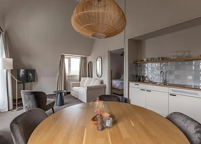 Strandhotel Camperduin סחורל