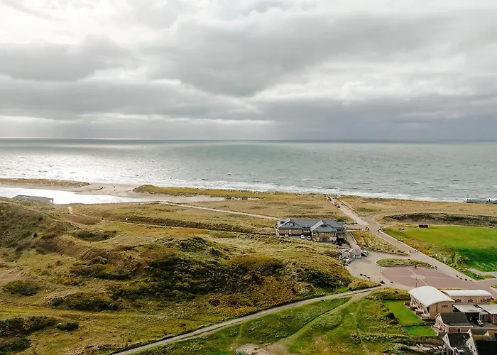 Strandhotel Camperduin ホテル