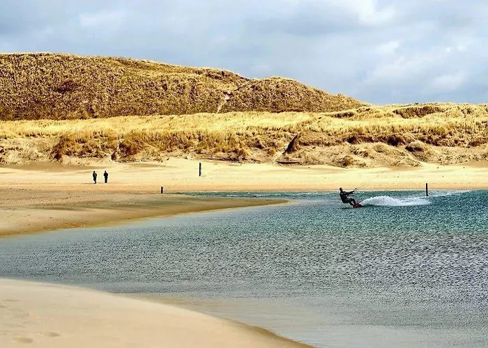 Strandhotel Camperduin スコールル