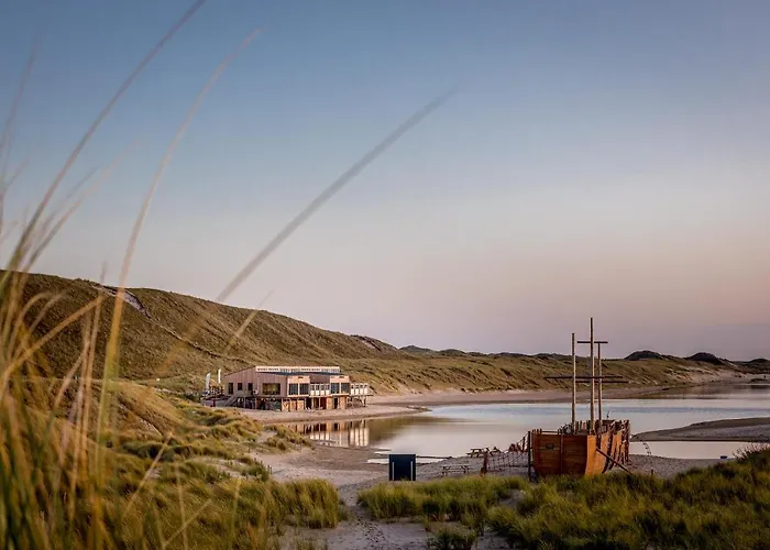 Strandhotel Camperduin ホテル 4*