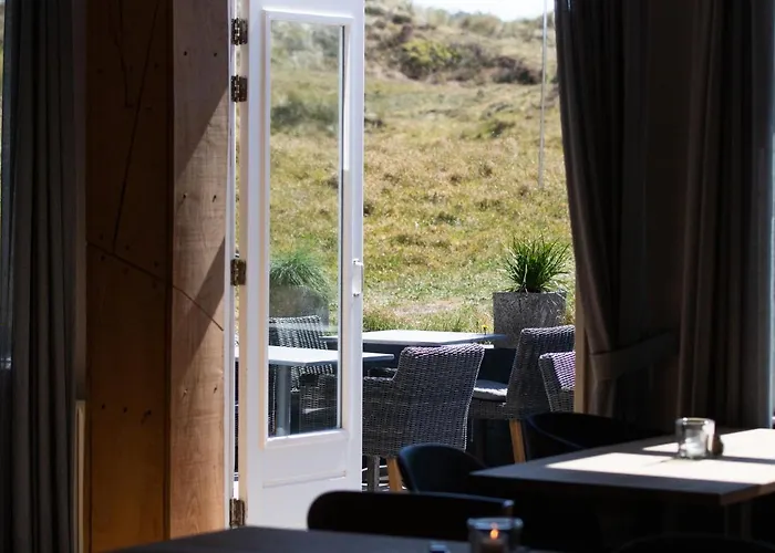 Strandhotel Camperduin ホテル 4*