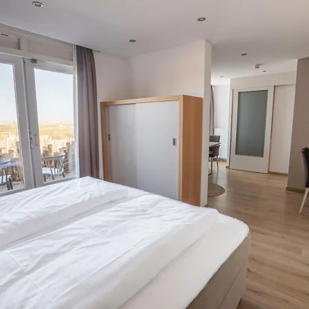Hotel Strandhotel Camperduin 4*